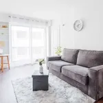 Rent 1 bedroom apartment of 39 m² in paris