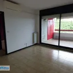 Affitto 2 camera appartamento di 57 m² in Genoa