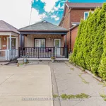 Rent 4 bedroom house in Toronto