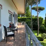 Rent 5 bedroom apartment of 140 m² in Forte dei Marmi