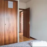 Rent 1 bedroom apartment of 60 m² in porto