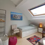 Rent a room of 100 m² in brussels