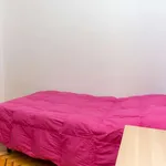 Rent a room of 150 m² in madrid