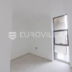 Rent 4 bedroom apartment of 98 m² in Osijek