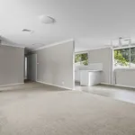 Rent 3 bedroom apartment in Scullin