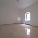 Rent 2 bedroom apartment of 70 m² in Latina