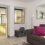 Rent 1 bedroom apartment of 49 m² in lisbon