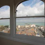 Rent 3 bedroom apartment of 83 m² in Ryde