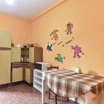 Rent a room of 90 m² in Roma