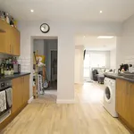 Rent 5 bedroom house in East Midlands