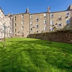 Rent 3 bedroom flat in Scotland