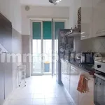 Affitto 4 camera appartamento di 125 m² in Salerno