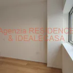 Rent 2 bedroom apartment of 150 m² in padova