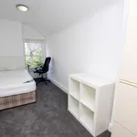 Rent 4 bedroom flat in West Midlands