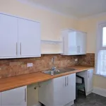 Rent 3 bedroom flat in South West England