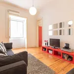 Rent 2 bedroom apartment of 100 m² in lisbon