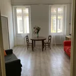 Appartement de 76 m² avec 2 chambre(s) en location à Marseille