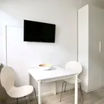 Rent 1 bedroom apartment of 26 m² in Cologne