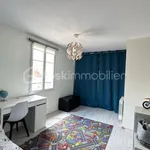 Maison de 105 m² avec 6 chambre(s) en location à Le Coudray Montceaux