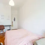 Rent a room in lisbon