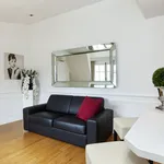 Rent 1 bedroom apartment of 30 m² in Paris