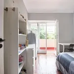 Rent a room in lisbon