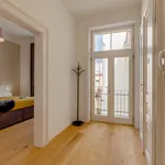 Pronajměte si 2 ložnic/e byt o rozloze 87 m² v Prague