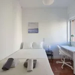 Rent a room in lisbon