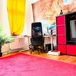 Rent 3 bedroom apartment of 80 m² in Berlin