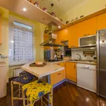 Rent 3 bedroom apartment in Genoa