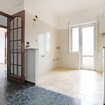 Rent 8 bedroom apartment of 131 m² in Genova