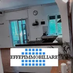 Affitto 2 camera appartamento di 65 m² in Naples