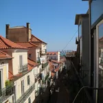 Alugar 2 quarto apartamento de 75 m² em Lisbon