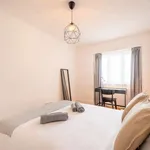 Rent a room in lisbon