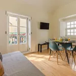 Rent 2 bedroom apartment of 85 m² in Lisbon