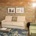 Rent 1 bedroom apartment of 40 m² in Florence