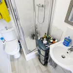 Rent 6 bedroom flat in West Midlands