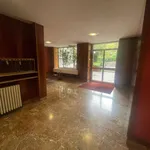 Rent 4 bedroom house of 150 m² in Milan