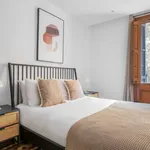 Rent 2 bedroom apartment of 93 m² in barcelona