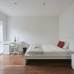 Rent a room in lisbon