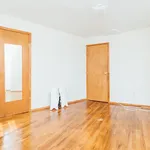 Rent 2 bedroom apartment in Brooklyn