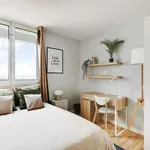 Rent a room in paris