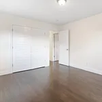 Rent 3 bedroom apartment in Jersey City