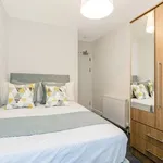 Rent 2 bedroom flat in Scotland