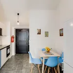 Rent 3 bedroom apartment in Prague