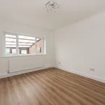 Rent 3 bedroom house in South East England