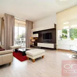 Rent 5 bedroom apartment of 100 m² in Prague