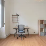 Rent a room of 260 m² in Lisboa