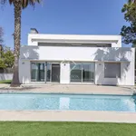 Rent 5 bedroom house of 526 m² in Valencia