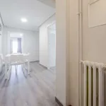 Rent a room of 100 m² in madrid